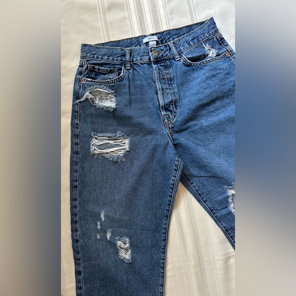 Forever 21 Women's Relaxed Blue Distressed Jeans - Picture 12 of 14